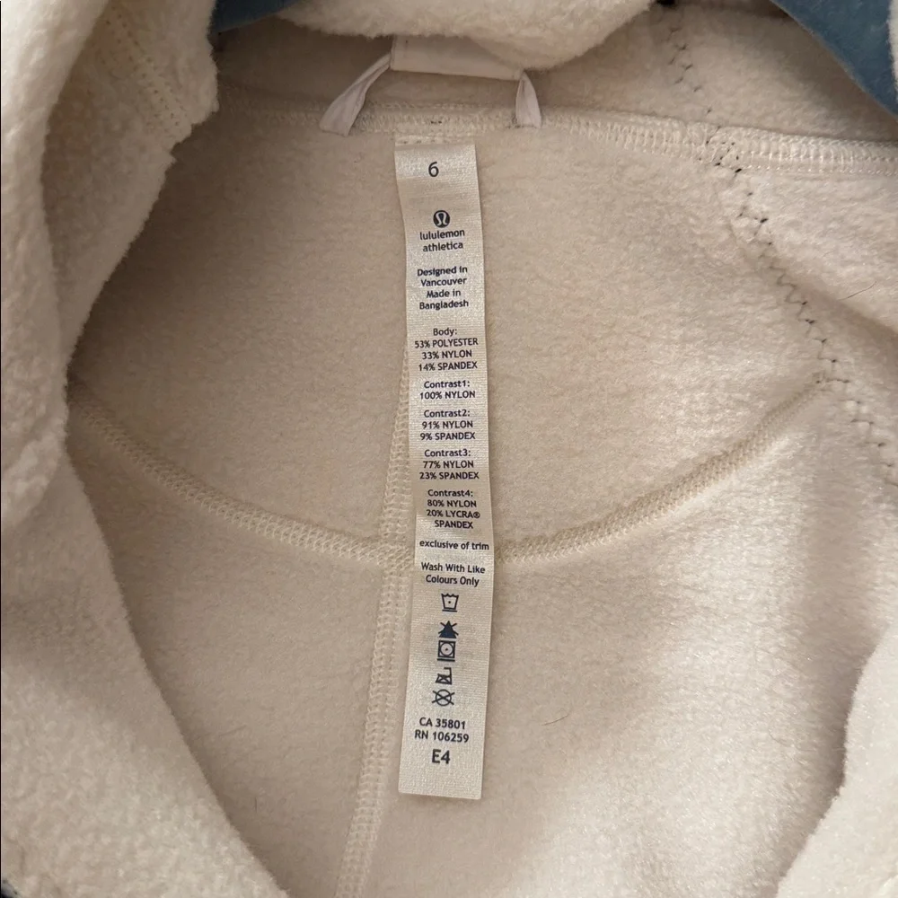 Luluemon Women's Cream Jacket with Black Accents - Picture 5 of 5